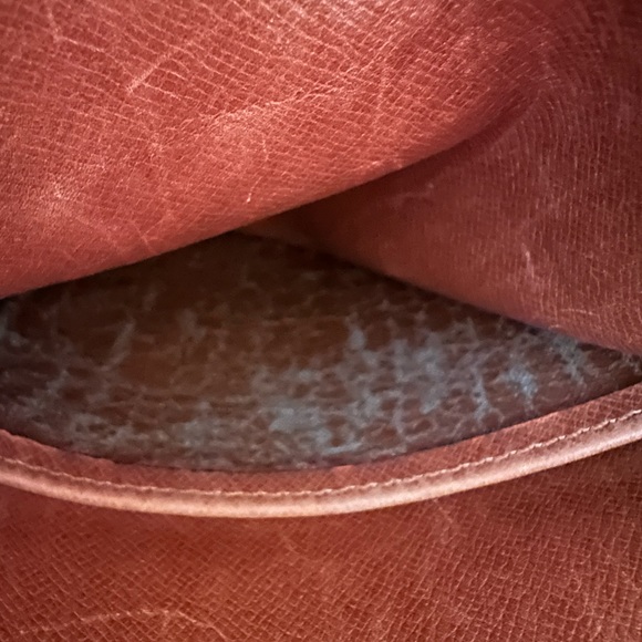 Louis Vuitton Vintage Monogram Danube Shoulder Crossbody PM Bag. COA included - Picture 13 of 14